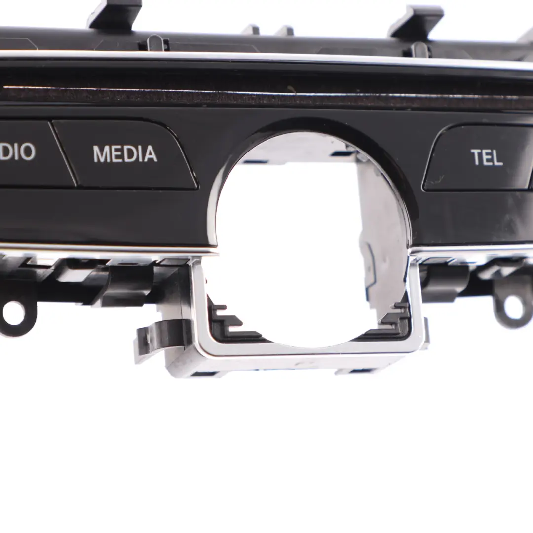  Panel interruptores Mercedes W205 Consola central Radio emergencia - SKU A2059053901 - Número de pieza A2059053901