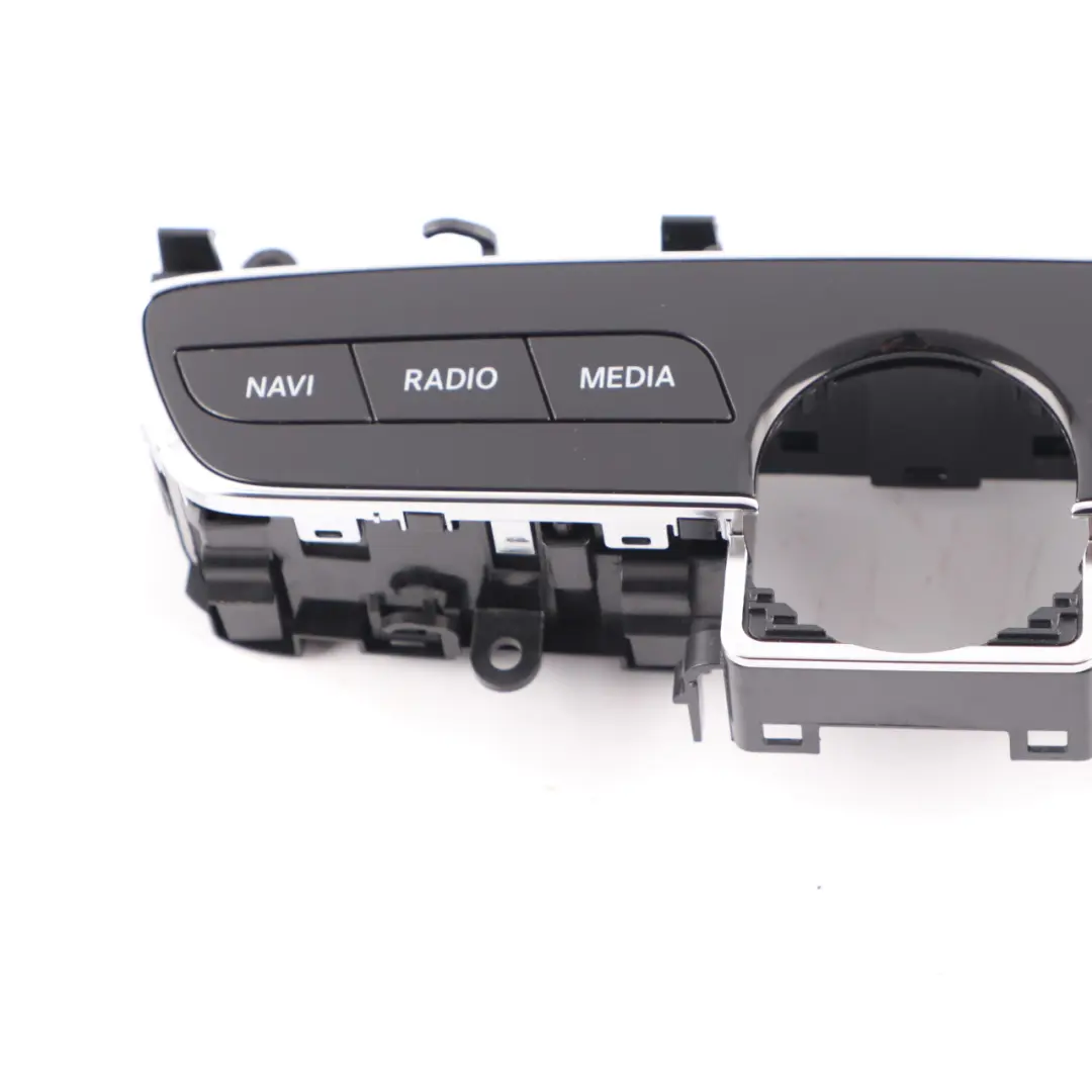 Pannello interruttori Mercedes W205 Console Radio Interruttore per con numero di parte A2059056411 Pannello interruttori Mercedes W205 Console Radio Interruttore - SKU A2059056411 - Numero di parte A2059056411