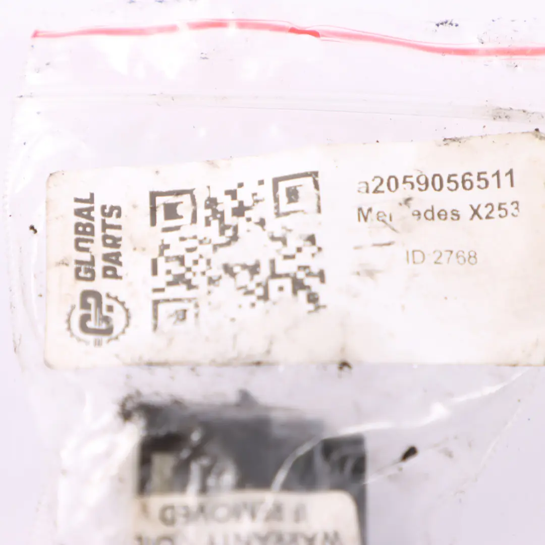 Control Button Mercedes C253 X253 Front Right O/S to Seat with Part number a2059056511 Seat Control Button Mercedes C253 X253 Front Right O/S - SKU a2059056511 - Part number a2059056511