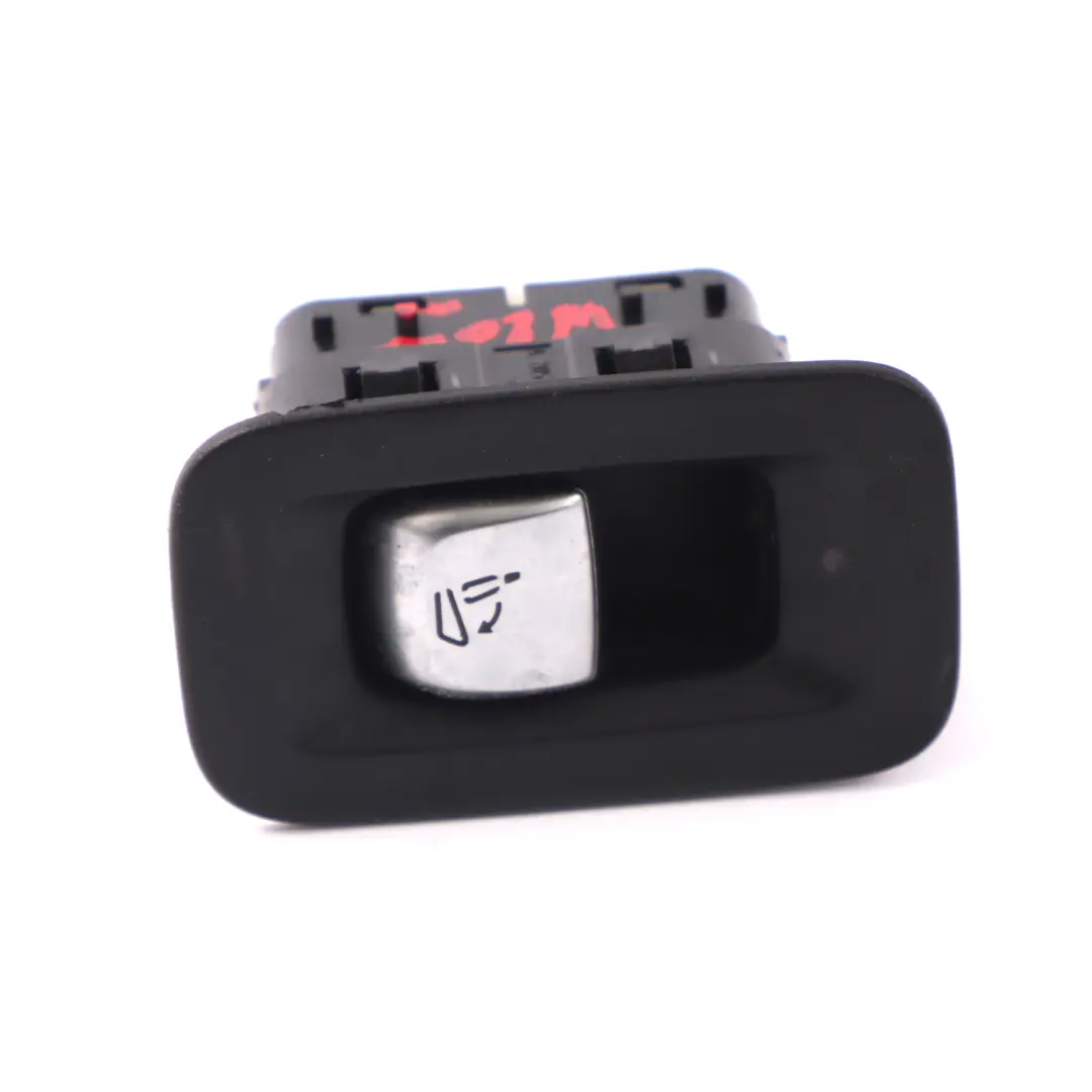 Interruttore rilascio schienale pulsante per Mercedes W205 X253 Estate con numero di parte A2059058404 Mercedes W205 X253 Estate Interruttore rilascio schienale pulsante - SKU A2059058404 - Numero di parte A2059058404