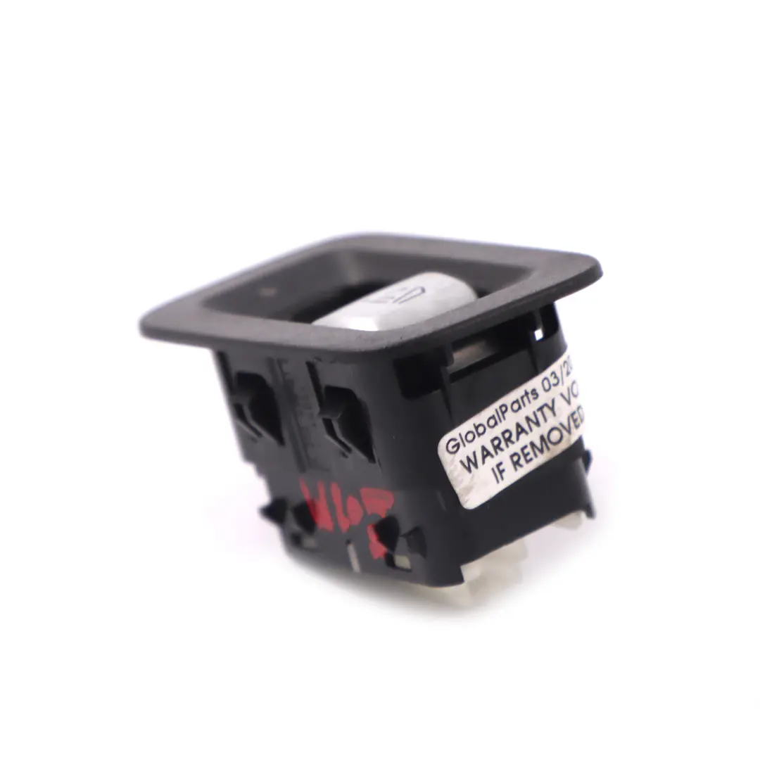 Interruttore rilascio schienale pulsante per Mercedes W205 X253 Estate con numero di parte A2059058404 Mercedes W205 X253 Estate Interruttore rilascio schienale pulsante - SKU A2059058404 - Numero di parte A2059058404