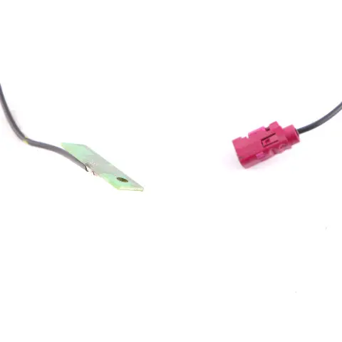 Mercedes-Benz W205 Tableau de bord Antenne Bluetooth pour à propos du numéro de pièce A2059059503 Mercedes-Benz W205 Tableau de bord Antenne Bluetooth - SKU A2059059503 - Numéro de pièce A2059059503