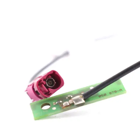 Dashboard Bluetooth-Antenne Antenne für Mercedes W205 mit Teilenummer A2059059503 Mercedes W205 Dashboard Bluetooth-Antenne Antenne - SKU A2059059503 - Teilenummer A2059059503