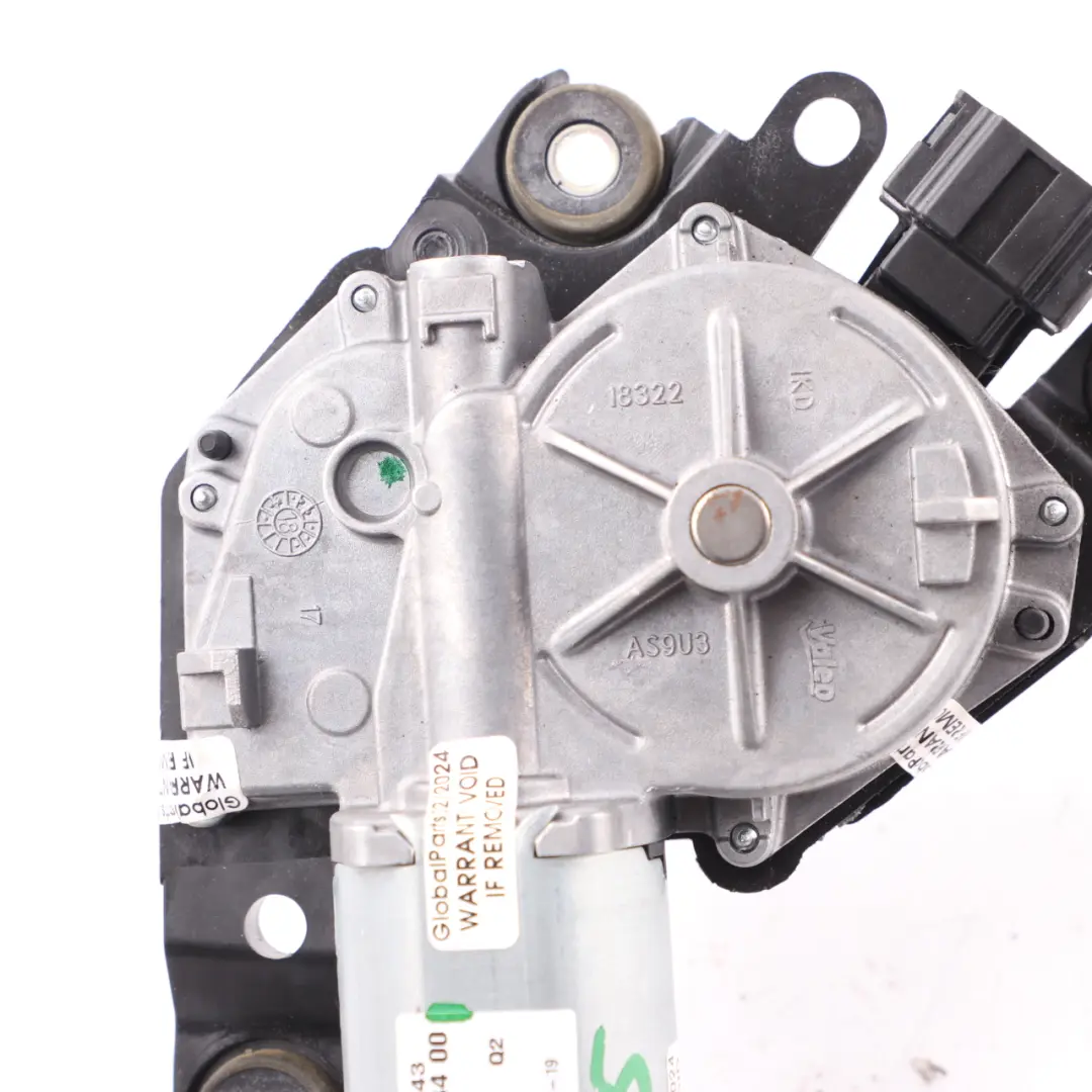 Coperchio Bagagliaio Motore Tergicristallo Posteriore per Mercedes S205 con numero di parte A2059063400 Mercedes S205 Coperchio Bagagliaio Motore Tergicristallo Posteriore - SKU A2059063400 - Numero di parte A2059063400