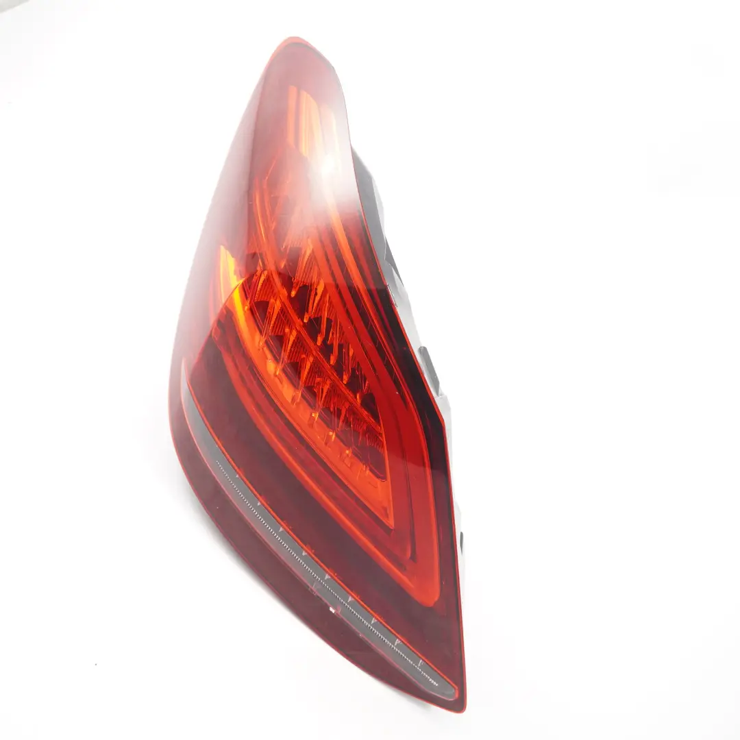 Mercedes W205 Berlina Luz Trasera LED Panel Lateral Izquierda - SKU A2059064703-1 - Número de pieza A2059064703