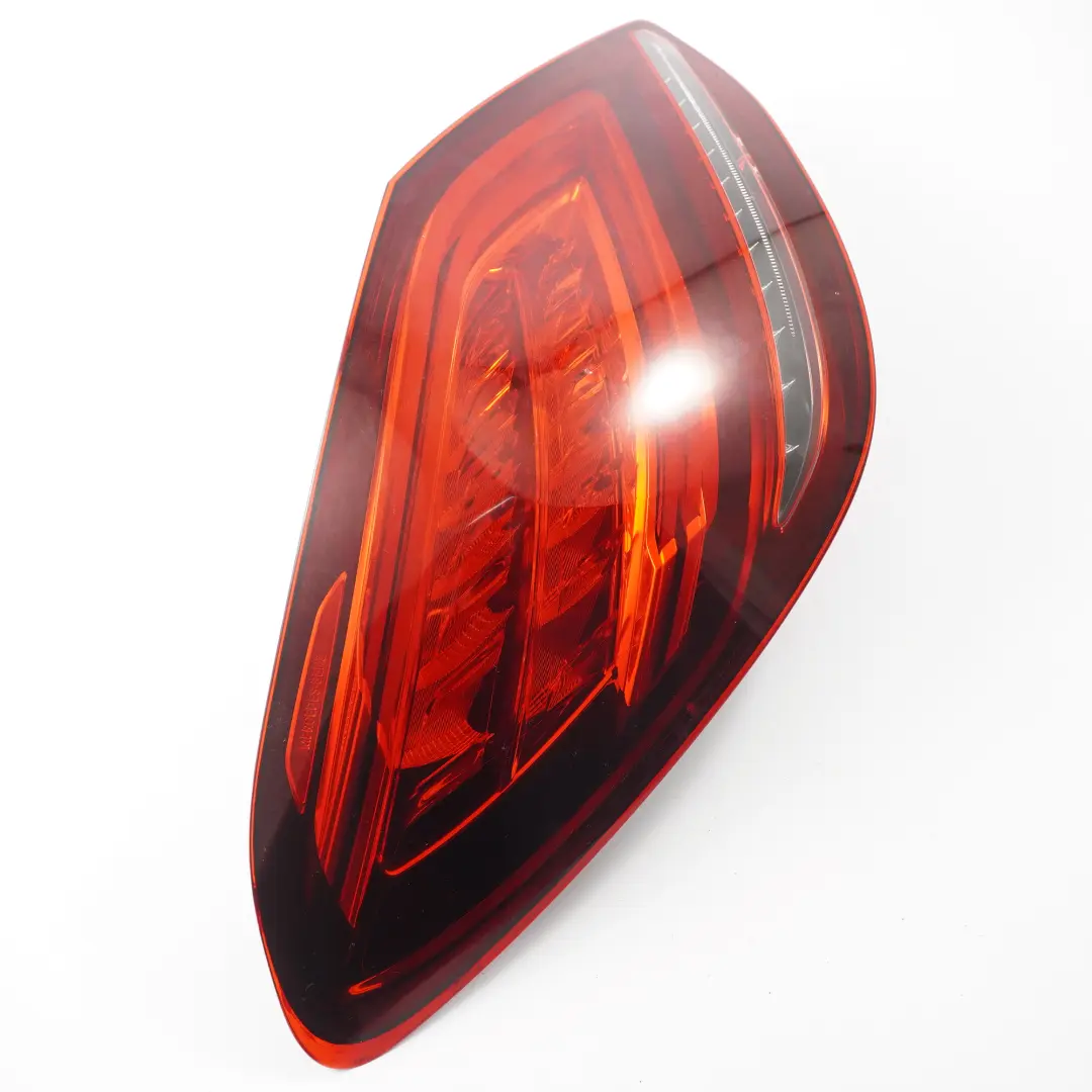 Mercedes W205 Berlina Luz Trasera LED Panel Lateral Izquierda - SKU A2059064703-1 - Número de pieza A2059064703