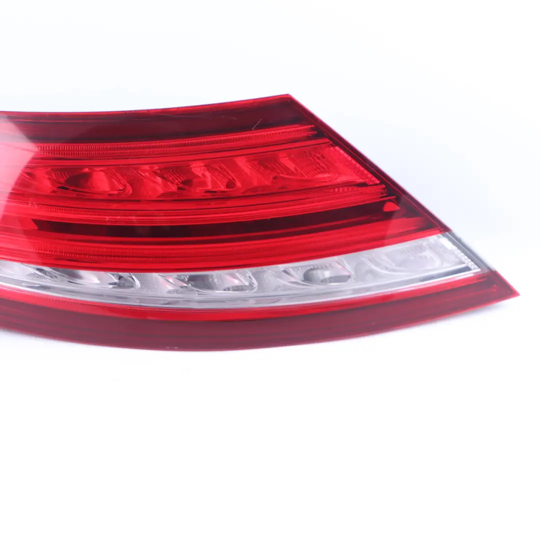 Lampa Tylna Mercedes C205 Coupe Panel Boczny Lampa Lewy Tył do o numerze A2059066300 Lampa Tylna Mercedes C205 Coupe Panel Boczny Lampa Lewy Tył - SKU A2059066300 - Numer Części A2059066300