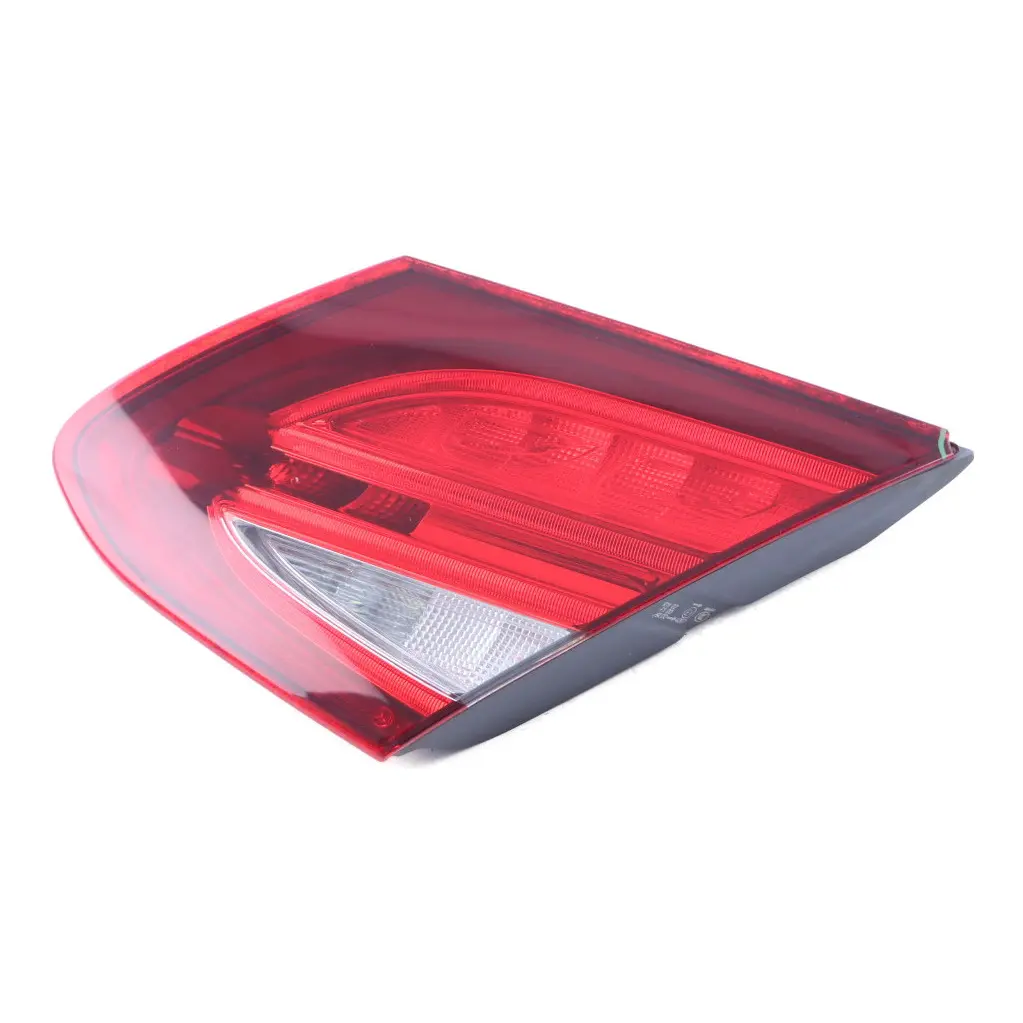 Lampa Tylna Prawa Klapy Bagażnika do Mercedes C205 o numerze A2059066800 Mercedes C205 Lampa Tylna Prawa Klapy Bagażnika - SKU A2059066800-1 - Numer Części A2059066800
