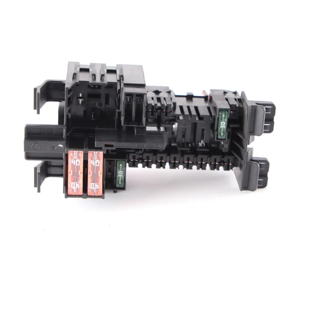 Scatola dei fusibili Modulo di controllo relè anteriore per Mercedes W205 S205 W213 con numero di parte A2059067200 Mercedes W205 S205 W213 Scatola dei fusibili Modulo di controllo relè anteriore - SKU A2059067200 - Numero di parte A2059067200