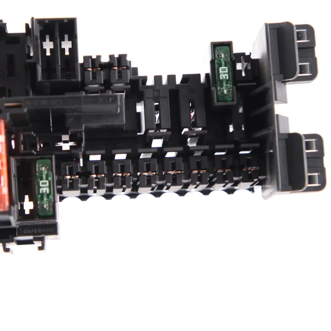 Mercedes W205 S205 W213 Caja de fusibles Relé frontal Unidad de control Módulo - SKU A2059067200 - Número de pieza A2059067200