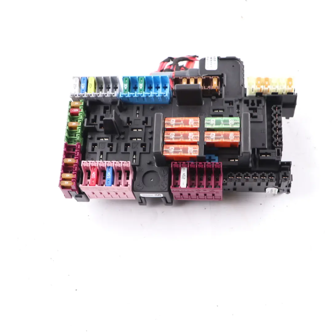 Fuse Box Rear Relay Electrical Control Unit Box to Mercedes W205 with Part number A2059068501 Mercedes W205 Fuse Box Rear Relay Electrical Control Unit Box - SKU A2059068501 - Part number A2059068501