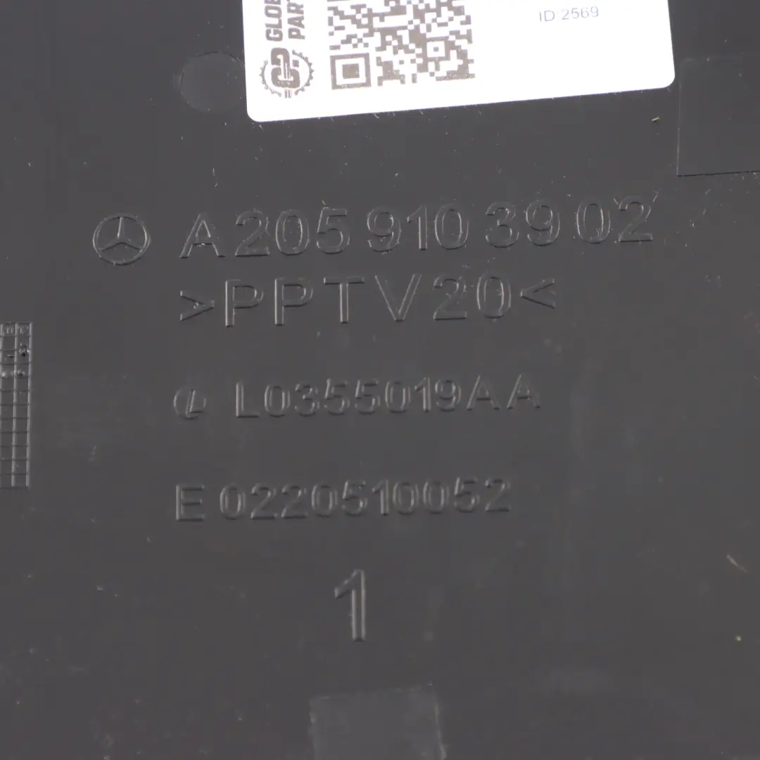 Panel Tapicerka Oparcia Fotela Przód do Mercedes C205 A205 o numerze A2059103902 Mercedes C205 A205 Panel Tapicerka Oparcia Fotela Przód - SKU A2059103902 - Numer Części A2059103902