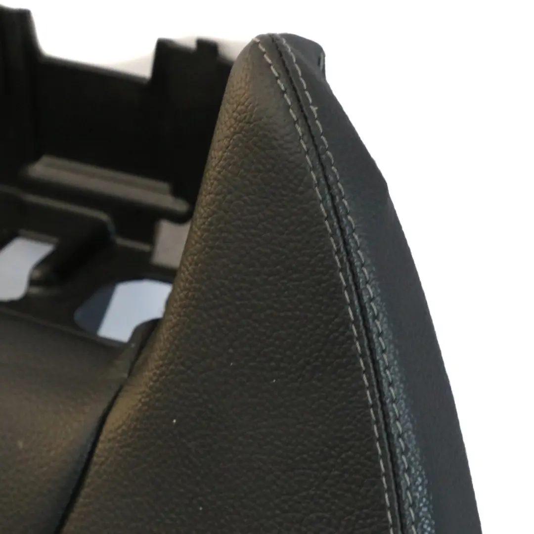 Rivestimento schienale anteriore pelle nera microfibra per Mercedes C205 con numero di parte A2059106302 Mercedes C205 Rivestimento schienale anteriore pelle nera microfibra - SKU A2059106302 - Numero di parte A2059106302