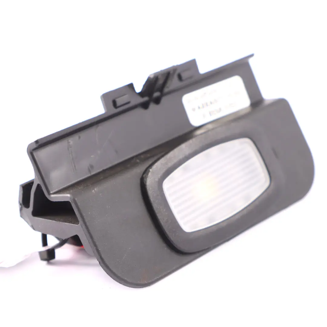 Lampa Oświetlenia Wnętrza Pasażera Lewa Prawa do Mercedes X253 o numerze a2059110000 Mercedes X253 Lampa Oświetlenia Wnętrza Pasażera Lewa Prawa - SKU a2059110000 - Numer Części a2059110000