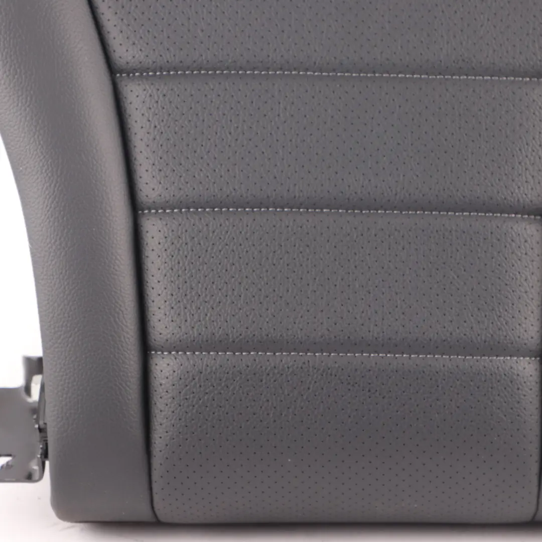 Dossier de Siège Arrière Droit Panneau d'habillage simili cuir pour Mercedes W205 à propos du numéro de pièce A2059202860 Mercedes W205 Dossier de Siège Arrière Droit Panneau d'habillage simili cuir - SKU A2059202860 - Numéro de pièce A2059202860