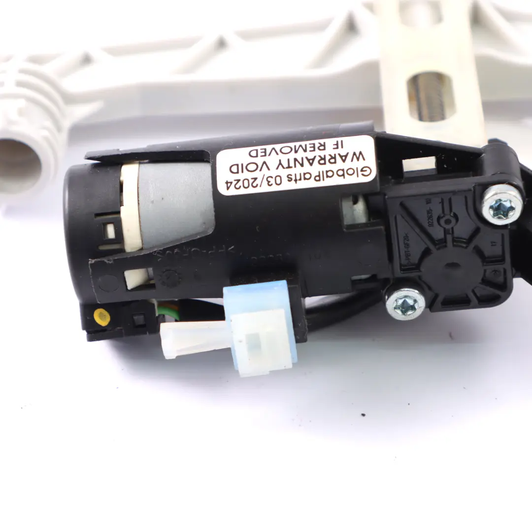 Mercedes W205 Vordersitz Motor Kopfstütze Antrieb Links Rechts - SKU A2059700026-1 - Teilenummer A2059700026
