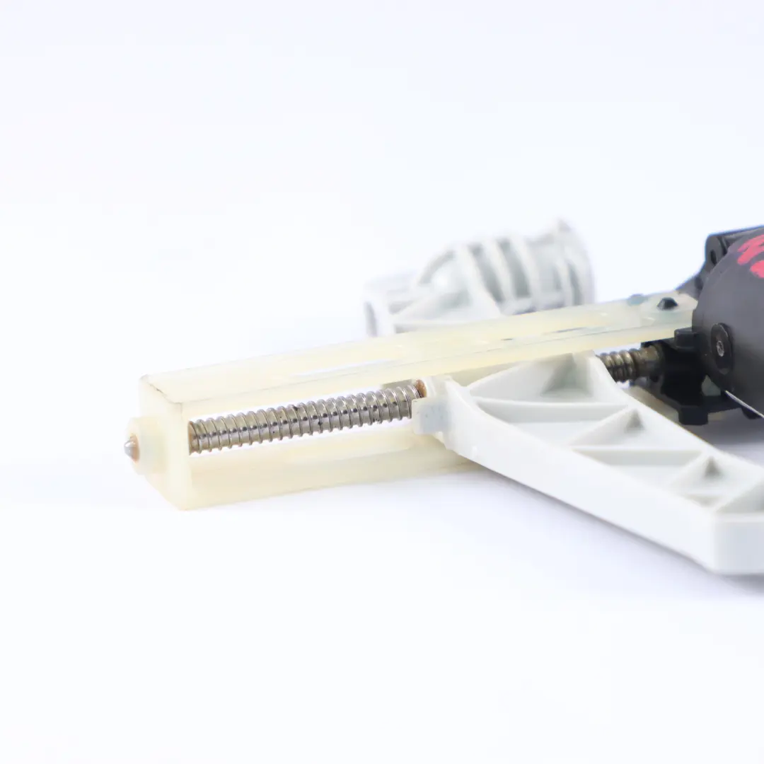 Mercedes W205 Asiento Delantero Motor Reposacabezas Accionamiento - SKU A2059700026 - Número de pieza A2059700026
