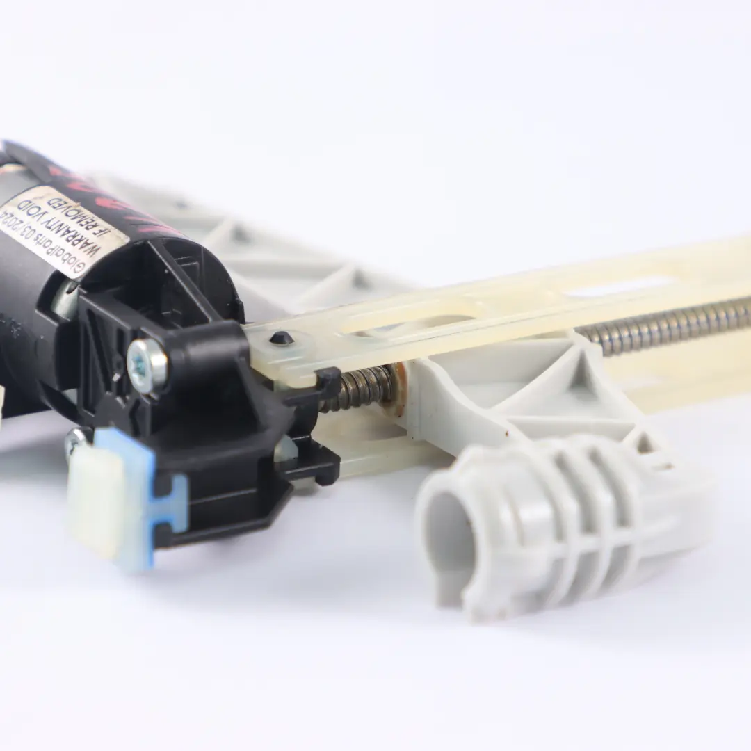 Mercedes W205 Vordersitz Motor Kopfstütze Antrieb Links Rechts - SKU A2059700026 - Teilenummer A2059700026