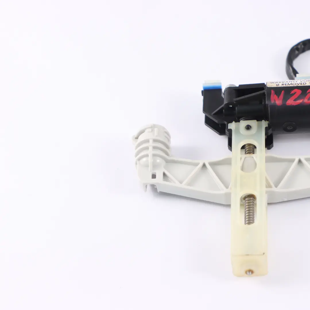 Asiento Delantero Motor Reposacabezas Accionamiento para Mercedes W205 con número de pieza A2059700026 Mercedes W205 Asiento Delantero Motor Reposacabezas Accionamiento - SKU A2059700026 - Número de pieza A2059700026