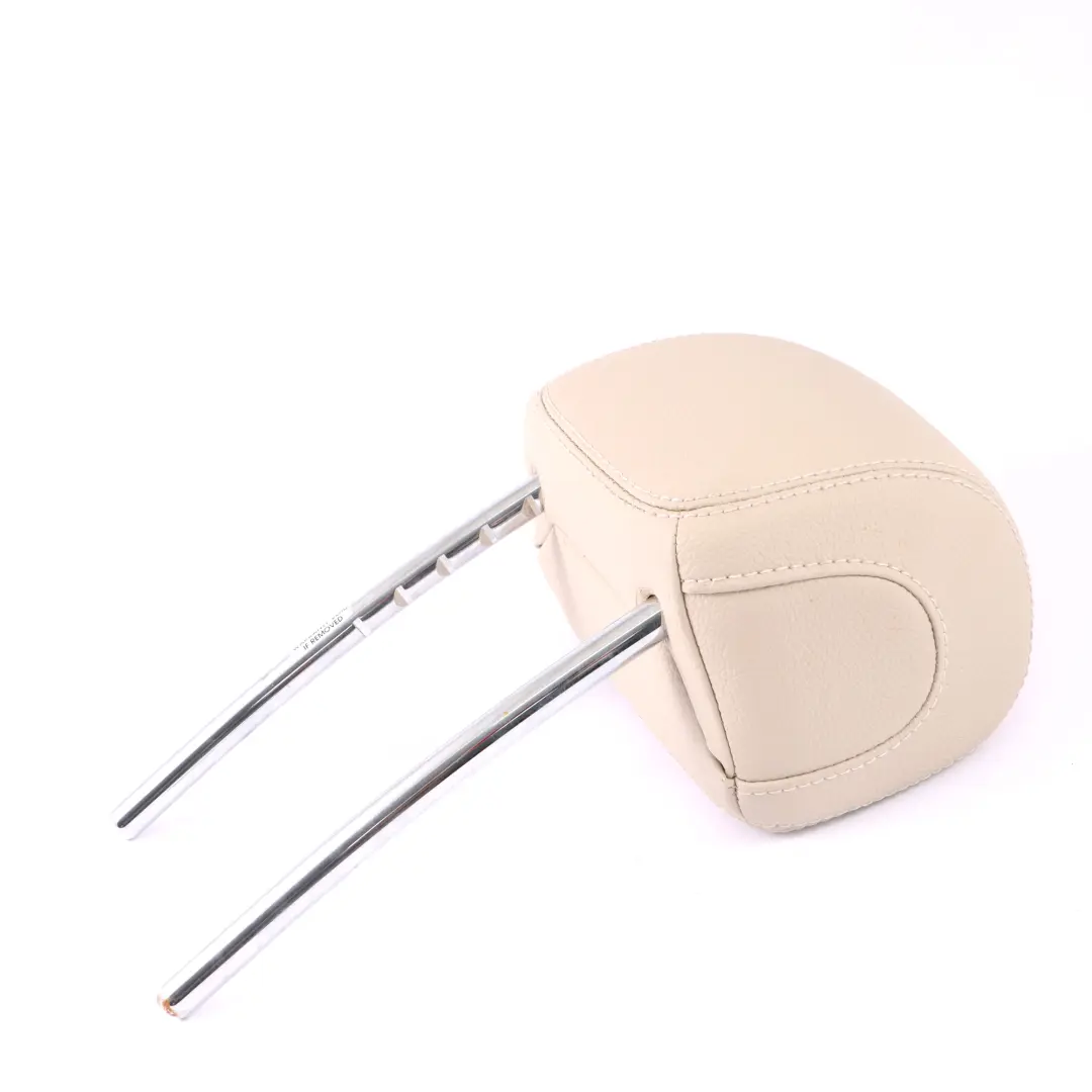 Zagłówek Tylny Lewy Prawy Beżowy do Mercedes W205 o numerze A2059702950 Mercedes W205 Zagłówek Tylny Lewy Prawy Beżowy - SKU A2059702950-1 - Numer Części A2059702950