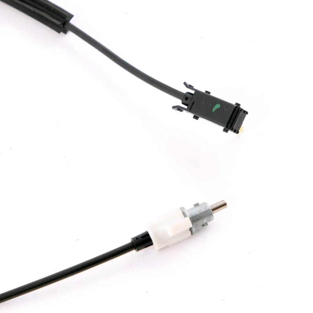 Gearbox Gear Shift Lock Pull Cable Linkage to Mercedes W212 Automatic with Part number A2072670164 Mercedes W212 Automatic Gearbox Gear Shift Lock Pull Cable Linkage - SKU rhd-A2072670164 - Part number A2072670164