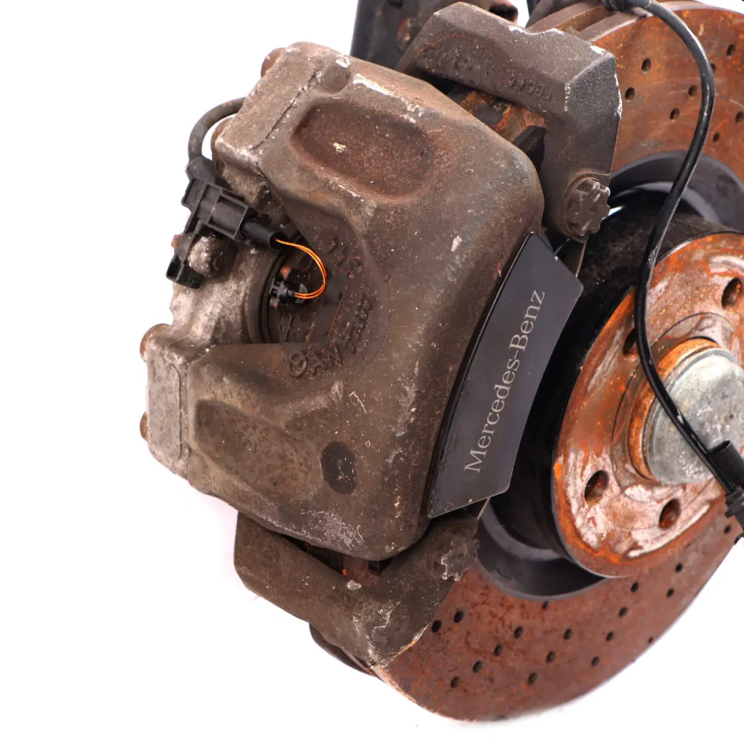 Mercedes C207 E250 CDI Front Right O/S Suspension Leg Brake Disc Wheel Hub - SKU A2073231400-1 - Part number A2073231400