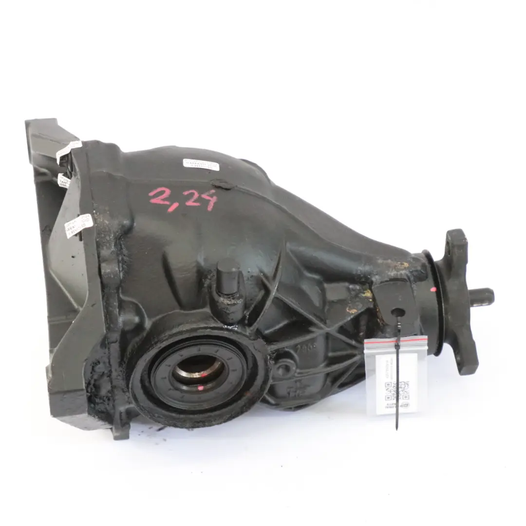 Dyferencjał Dyfer Most Tył Tylny 2,24 do Mercedes W204 C207 W212 o numerze A2073500914 Mercedes W204 C207 W212 Dyferencjał Dyfer Most Tył Tylny 2,24 - SKU A2073500914 - Numer Części A2073500914