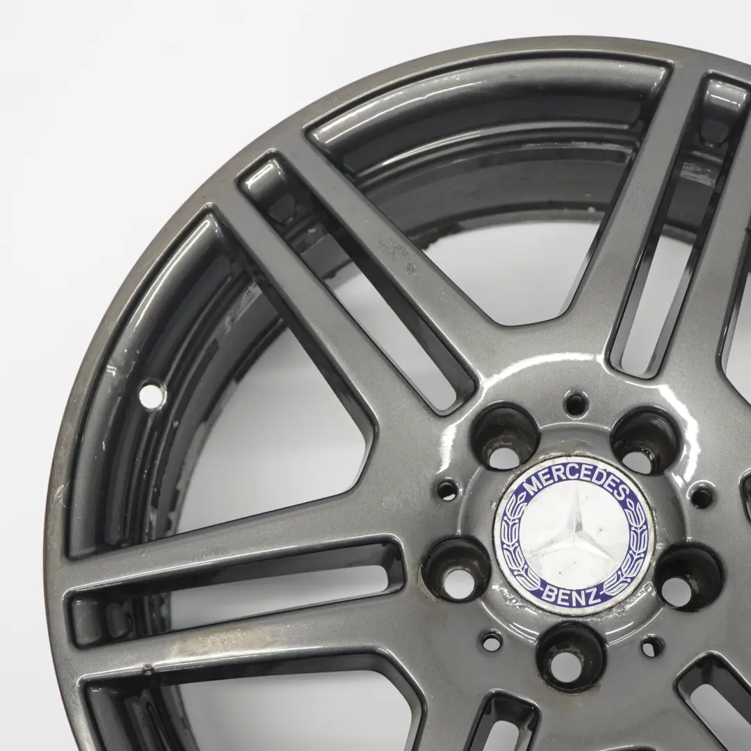 Llanta aleación delantera negra 18" 8J ET:45 para Mercedes C207 A207 AMG con número de pieza A2074011302 Mercedes C207 A207 AMG Llanta aleación delantera negra 18" 8J ET:45 - SKU A2074011302-3 - Número de pieza A2074011302