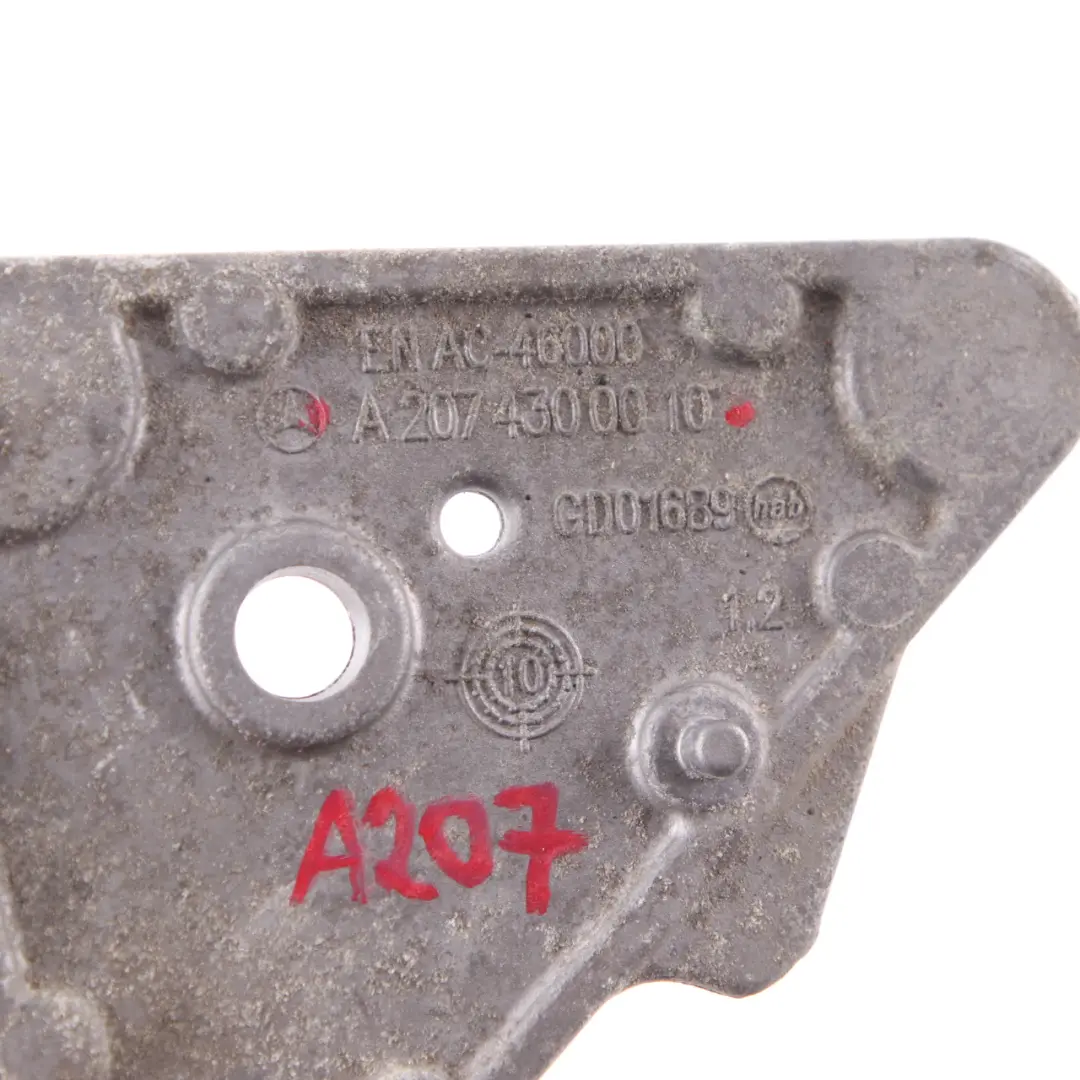  Support Pompe à Frein Mercedes W204 W207 Support ABS Support - SKU A2074300010 - Numéro de pièce A2074300010