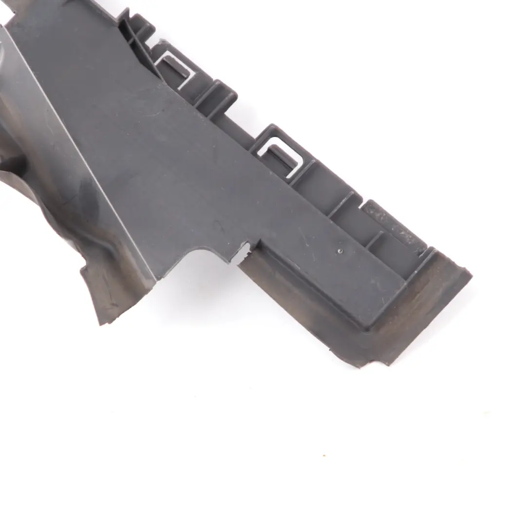 Parachoques delantero Mercedes W207 Soporte de radiador Tapa para con número de pieza A2075050530 Parachoques delantero Mercedes W207 Soporte de radiador Tapa - SKU A2075050530 - Número de pieza A2075050530