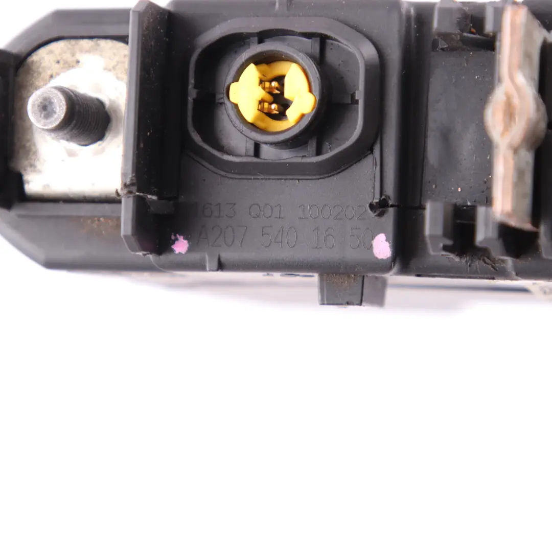 Sicherung Vorsicherungs Kasten Relais Elektrisches für Mercedes W204 mit Teilenummer A2075401650 Mercedes W204 Sicherung Vorsicherungs Kasten Relais Elektrisches - SKU A2075401650 - Teilenummer A2075401650