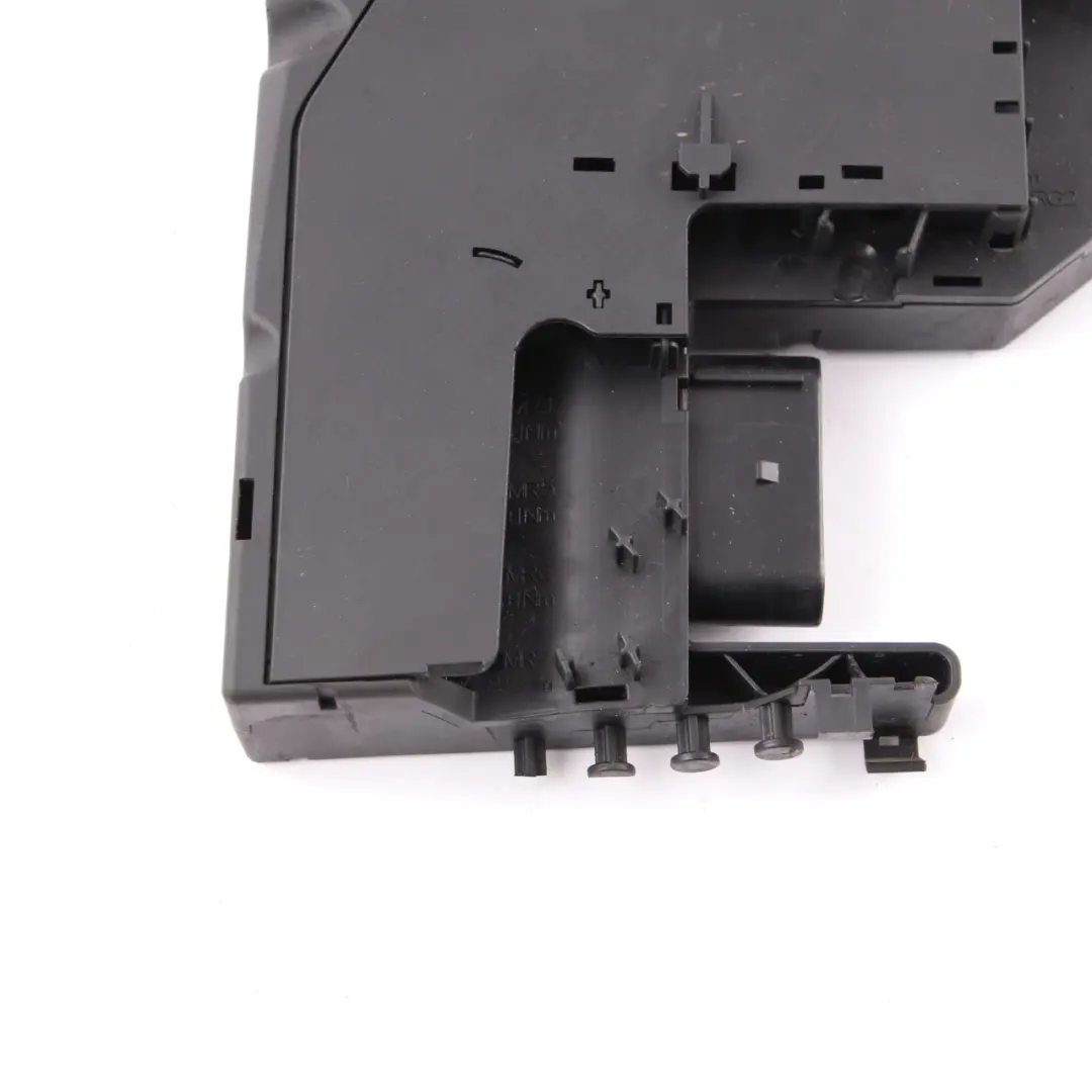 Fuse Prefuse Box Relay Electrical Control Unit to Mercedes W204 with Part number A2075401650 Mercedes W204 Fuse Prefuse Box Relay Electrical Control Unit - SKU A2075401650 - Part number A2075401650