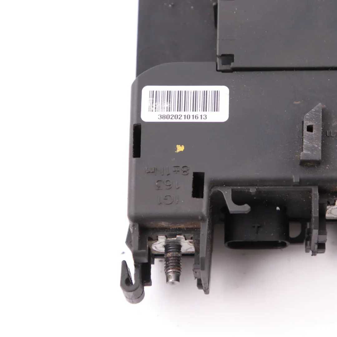 Fuse Prefuse Box Relay Electrical Control Unit to Mercedes W204 with Part number A2075401650 Mercedes W204 Fuse Prefuse Box Relay Electrical Control Unit - SKU A2075401650 - Part number A2075401650