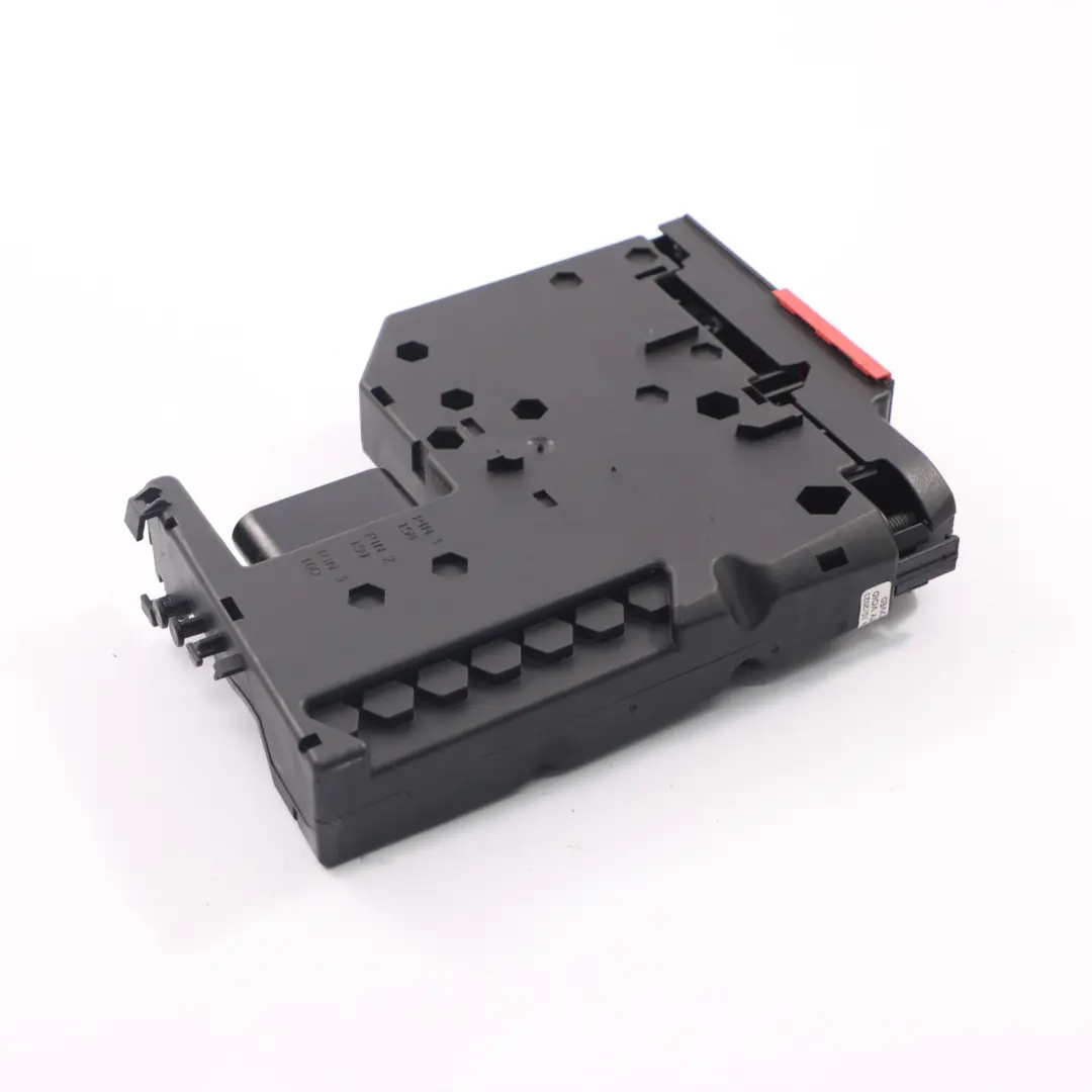 Boîte à fusibles Mercedes W204 Battery Terminal Control Unit Module pour à propos du numéro de pièce A2075401850 Boîte à fusibles Mercedes W204 Battery Terminal Control Unit Module - SKU A2075401850 - Numéro de pièce A2075401850