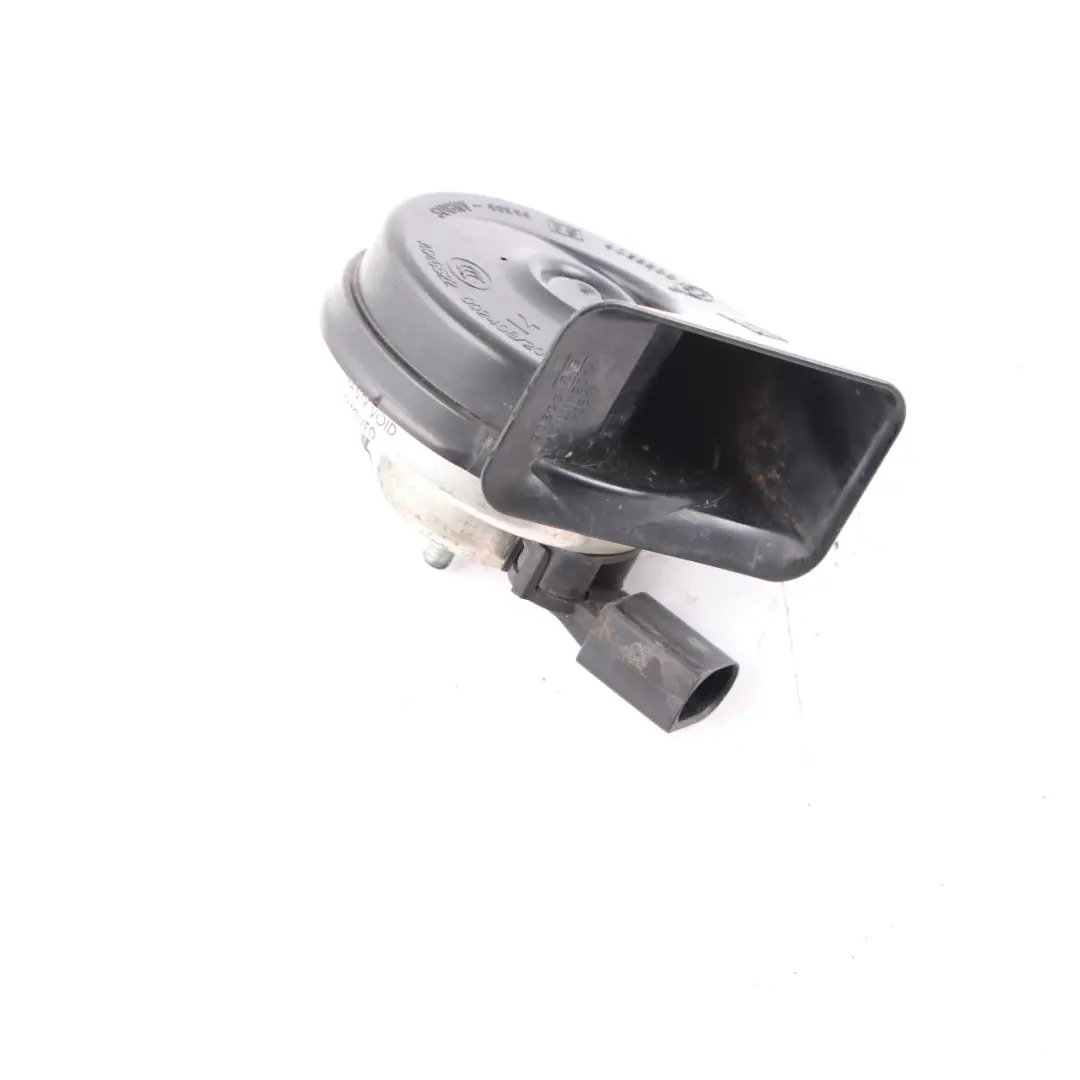 W207 Segnale acustico Fanfara Sirena Sinistra 400Hz per Mercedes con numero di parte A2075421820 Mercedes W207 Segnale acustico Fanfara Sirena Sinistra 400Hz - SKU A2075421820 - Numero di parte A2075421820