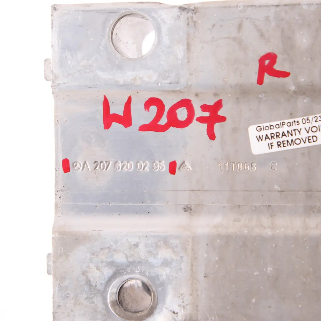 W207 Front Bumper Deformation Absorber Right A2076200295 to Mercedes with Part number A2076200095 Mercedes W207 Front Bumper Deformation Absorber Right A2076200295 - SKU A2076200095 - Part number A2076200095