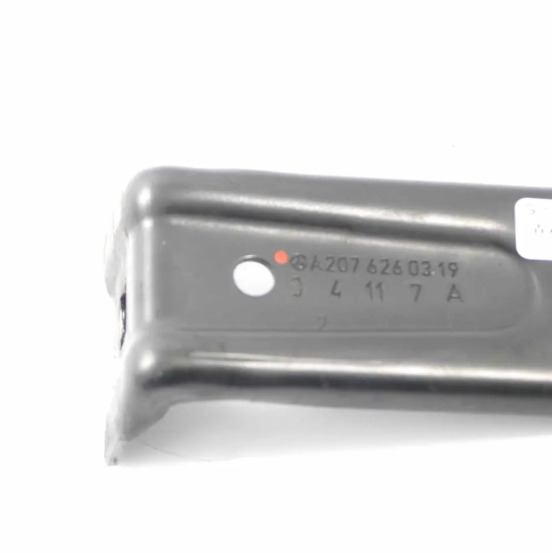 W207 C218 Vorderseite stoßstange Stoßdämpfer Halterung für Mercedes mit Teilenummer A2076260319 Mercedes W207 C218 Vorderseite stoßstange Stoßdämpfer Halterung - SKU A2076260319 - Teilenummer A2076260319