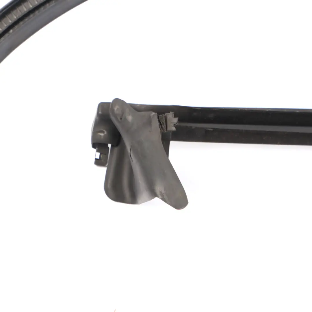 Mercedes C207 Quarter Side Window Rear Left Seal Side Triangle Glass AS2 - SKU A2076700339-1 - Número de pieza A2076700339