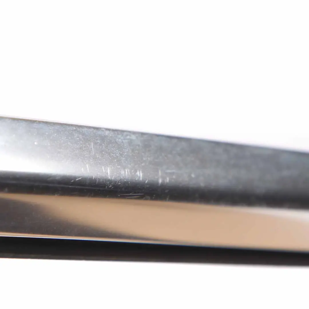 W207 Coupé Rail fenêtre arrière d'étanchéité Bande pour Mercedes C207 à propos du numéro de pièce A2076701100 Mercedes C207 W207 Coupé Rail fenêtre arrière d'étanchéité Bande - SKU A2076701100 - Numéro de pièce A2076701100