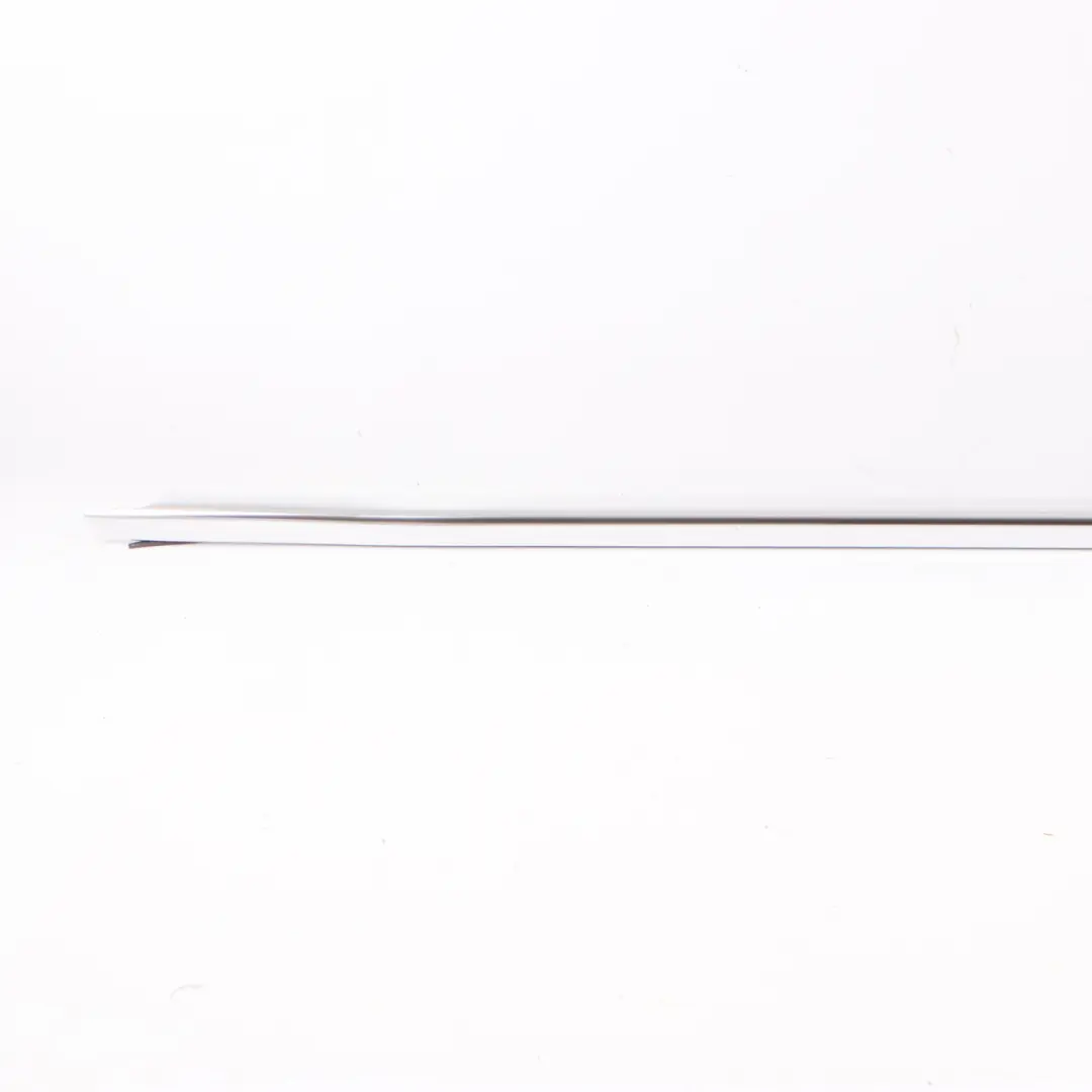Mercedes C207 cuarto trasero ventana derecha cromado Barra recorte - SKU A2076701200 - Número de pieza A2076701200