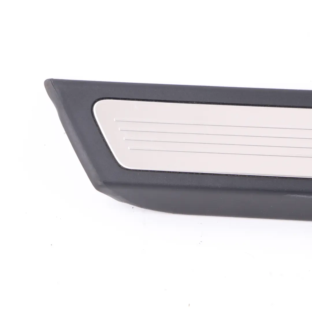 Mercedes W207 Panneau de seuil porte Avant Droit Couvre marche Noir - SKU A2076800235 - Numéro de pièce A2076800235