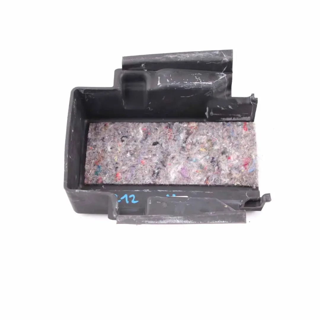 Mercedes W212 Pokrywa Modułu - SKU A2076822704 - Numer Części A2076822704
