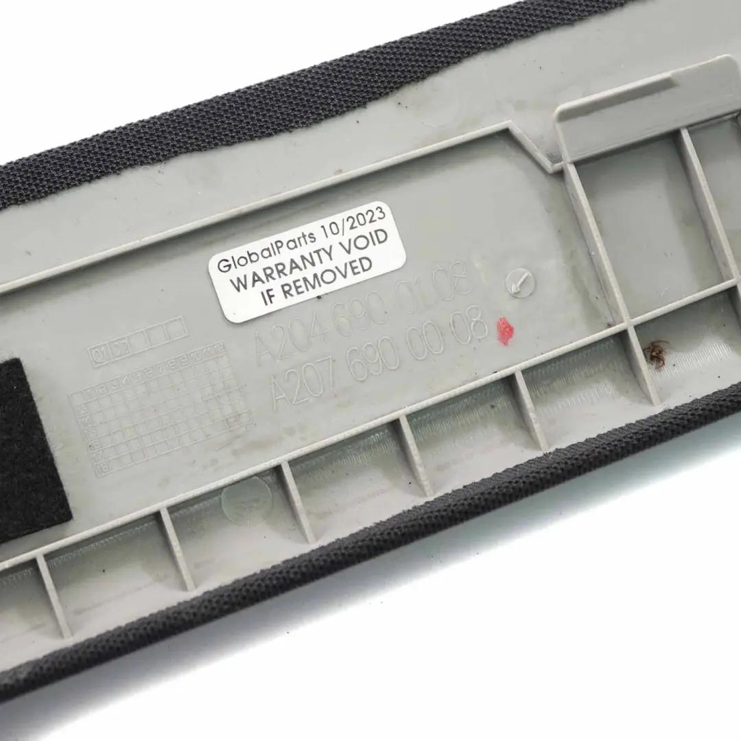 Osłona Listwa Podsufitki Tył do Mercedes C207 o numerze A2076900008 Mercedes C207 Osłona Listwa Podsufitki Tył - SKU A2076900008 - Numer Części A2076900008