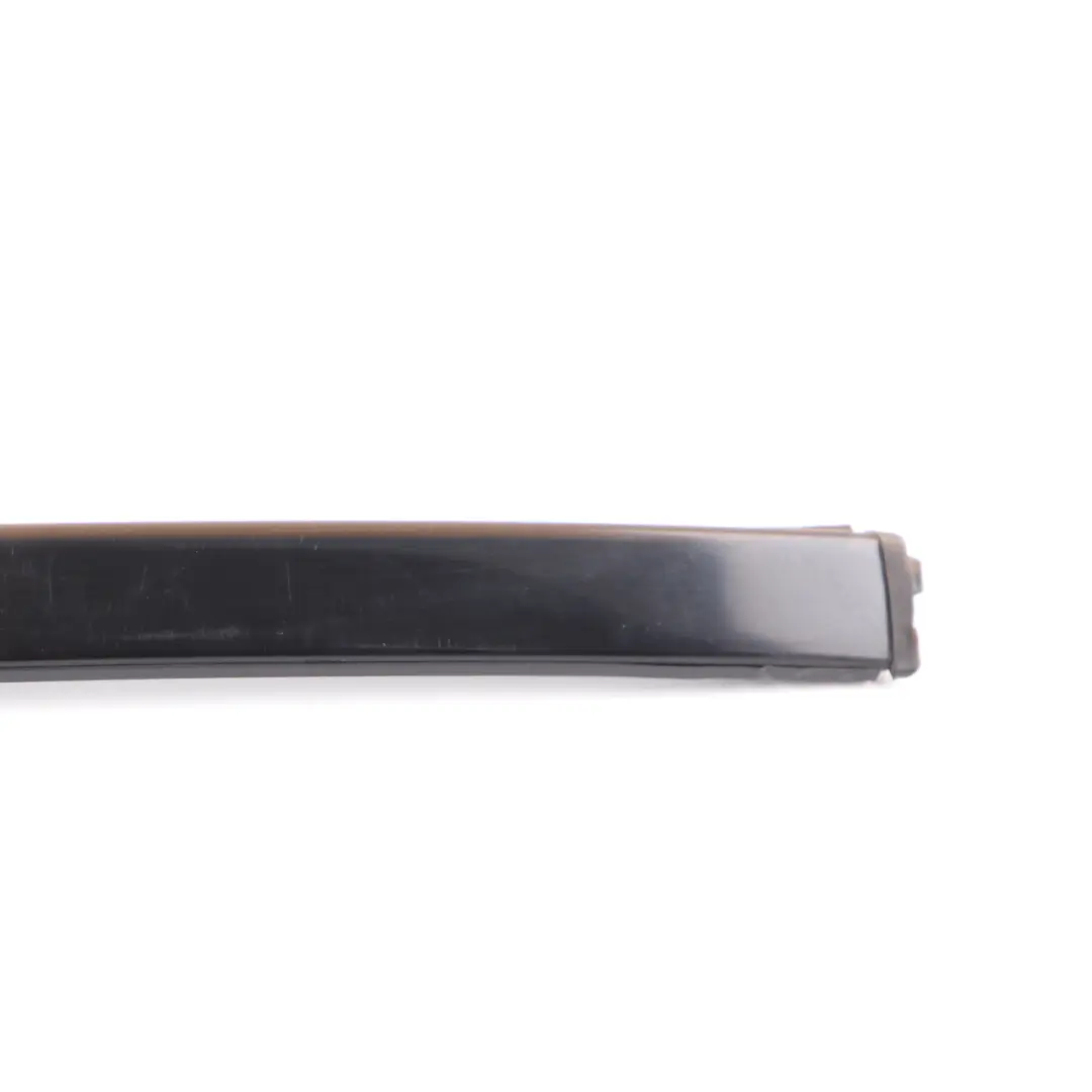 Mercedes W207 Coupé Modanatura goccia anteriore sinistra parabrezza - SKU A2076900362 - Numero di parte A2076900362