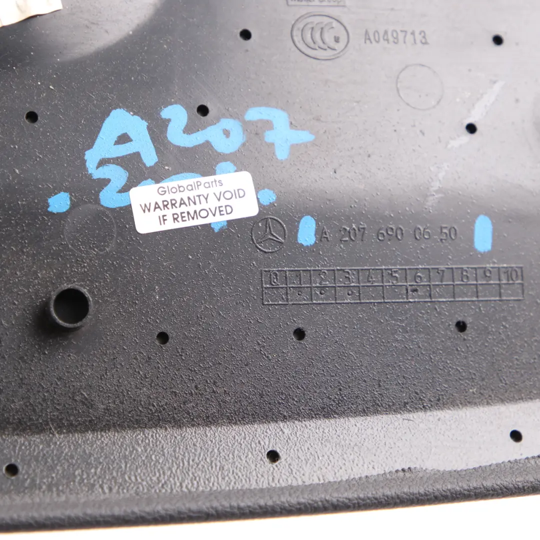 Rivestimento pannello padiglione Cabrio Tetto Interno Nero per Mercedes A207 con numero di parte A2076900650 Mercedes A207 Rivestimento pannello padiglione Cabrio Tetto Interno Nero - SKU A2076900650 - Numero di parte A2076900650