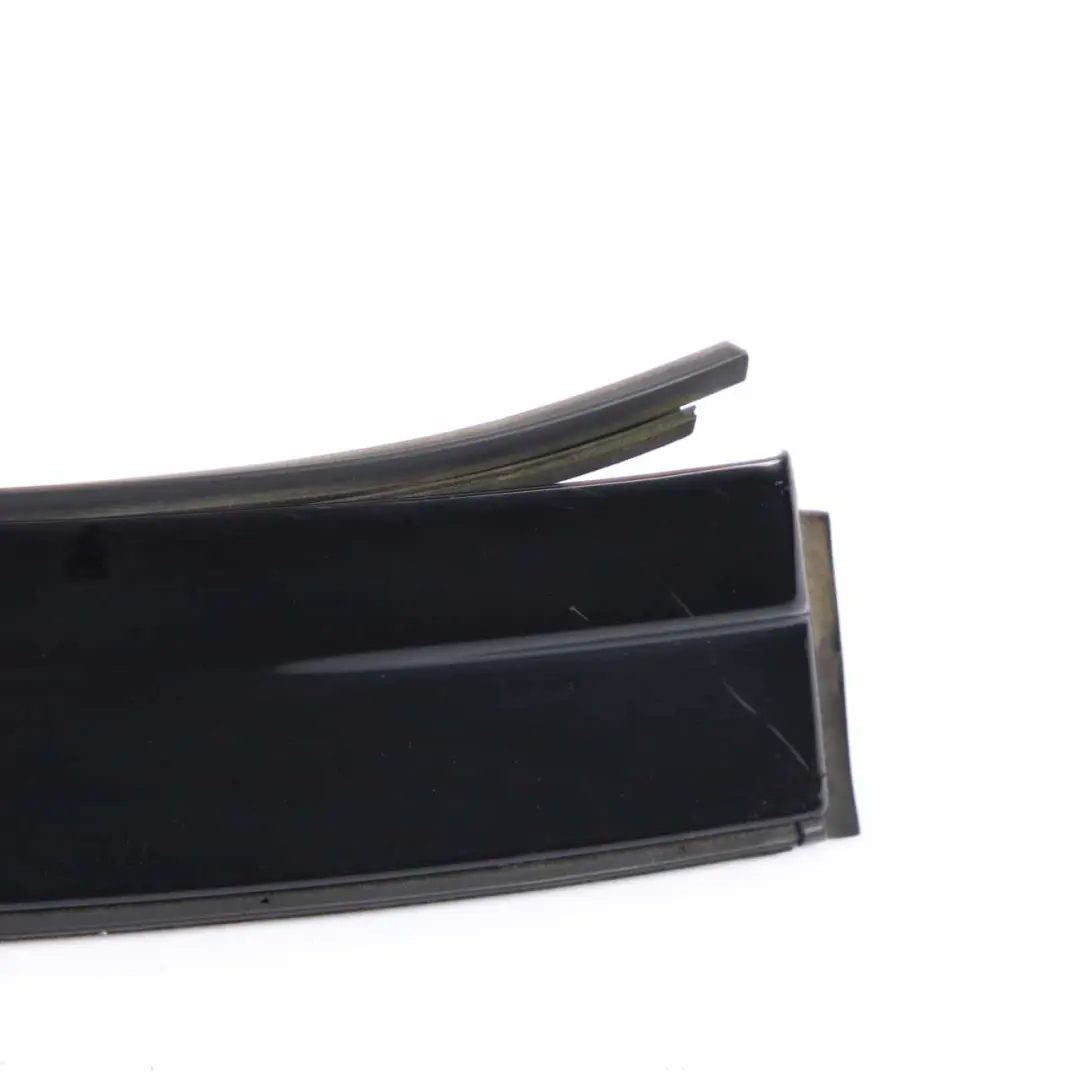 Tetto Striscia Modanatura Rifinire copertura superiore contorno per Mercedes C204 con numero di parte A2076900780 Mercedes C204 Tetto Striscia Modanatura Rifinire copertura superiore contorno - SKU A2076900780 - Numero di parte A2076900780