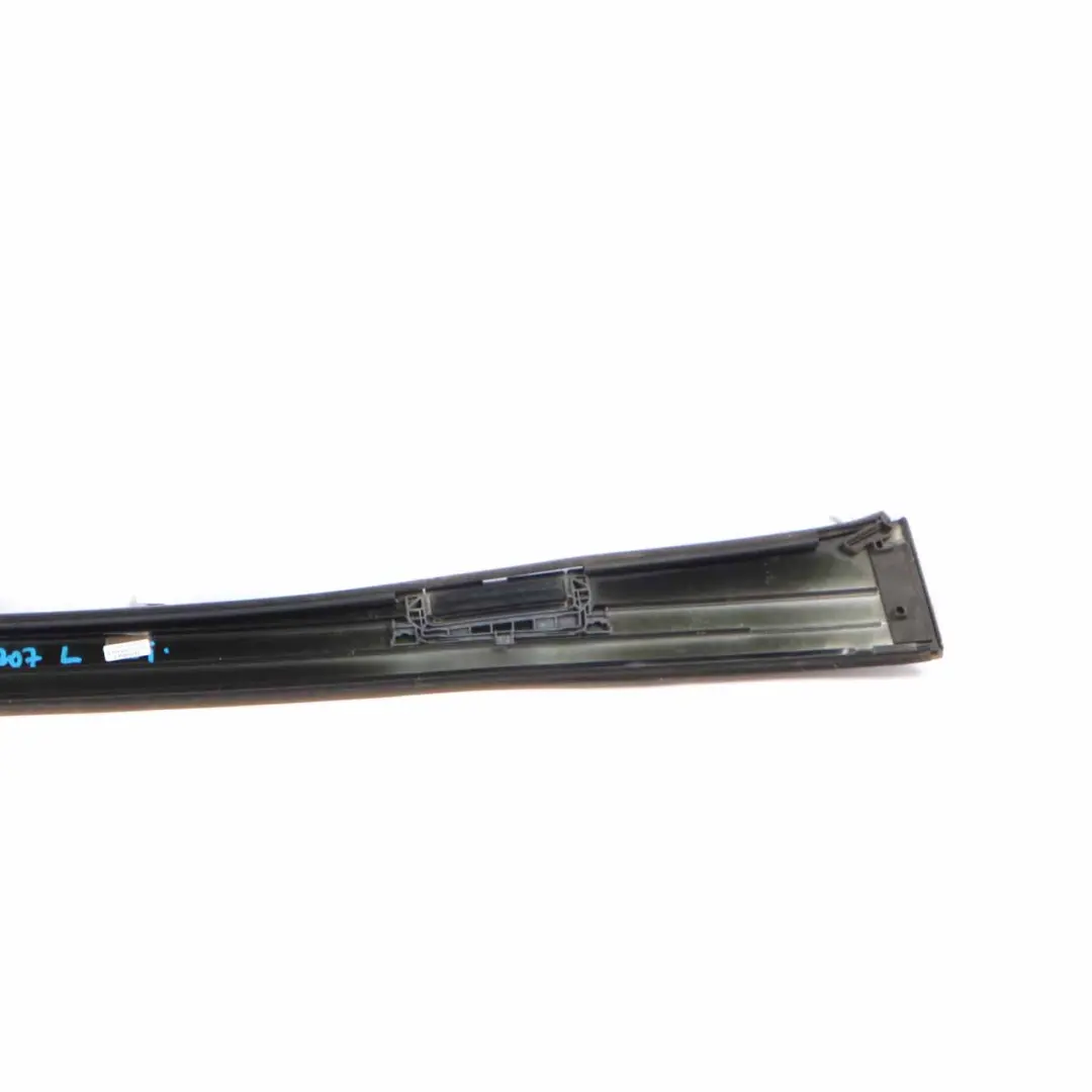 Techo Strip Moulding Izquierda Cubierta guarnición superior para Mercedes C204 con número de pieza A2076900780 Mercedes C204 Techo Strip Moulding Izquierda Cubierta guarnición superior - SKU A2076900780 - Número de pieza A2076900780