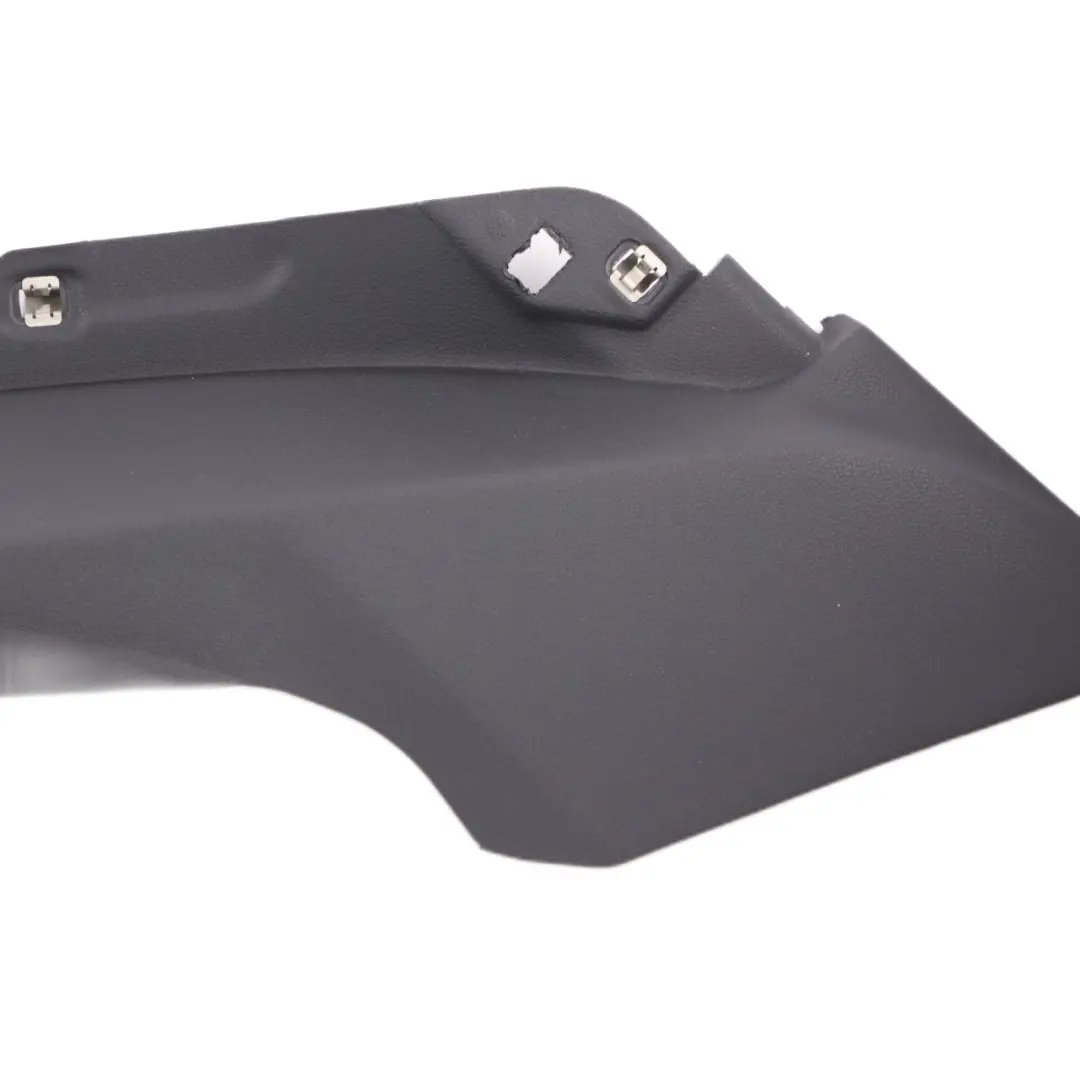 Copertura Pannello Trim Posteriore Laterale Destro C63 per Mercedes A207 con numero di parte A2076901425 Mercedes A207 Copertura Pannello Trim Posteriore Laterale Destro C63 - SKU A2076901425 - Numero di parte A2076901425