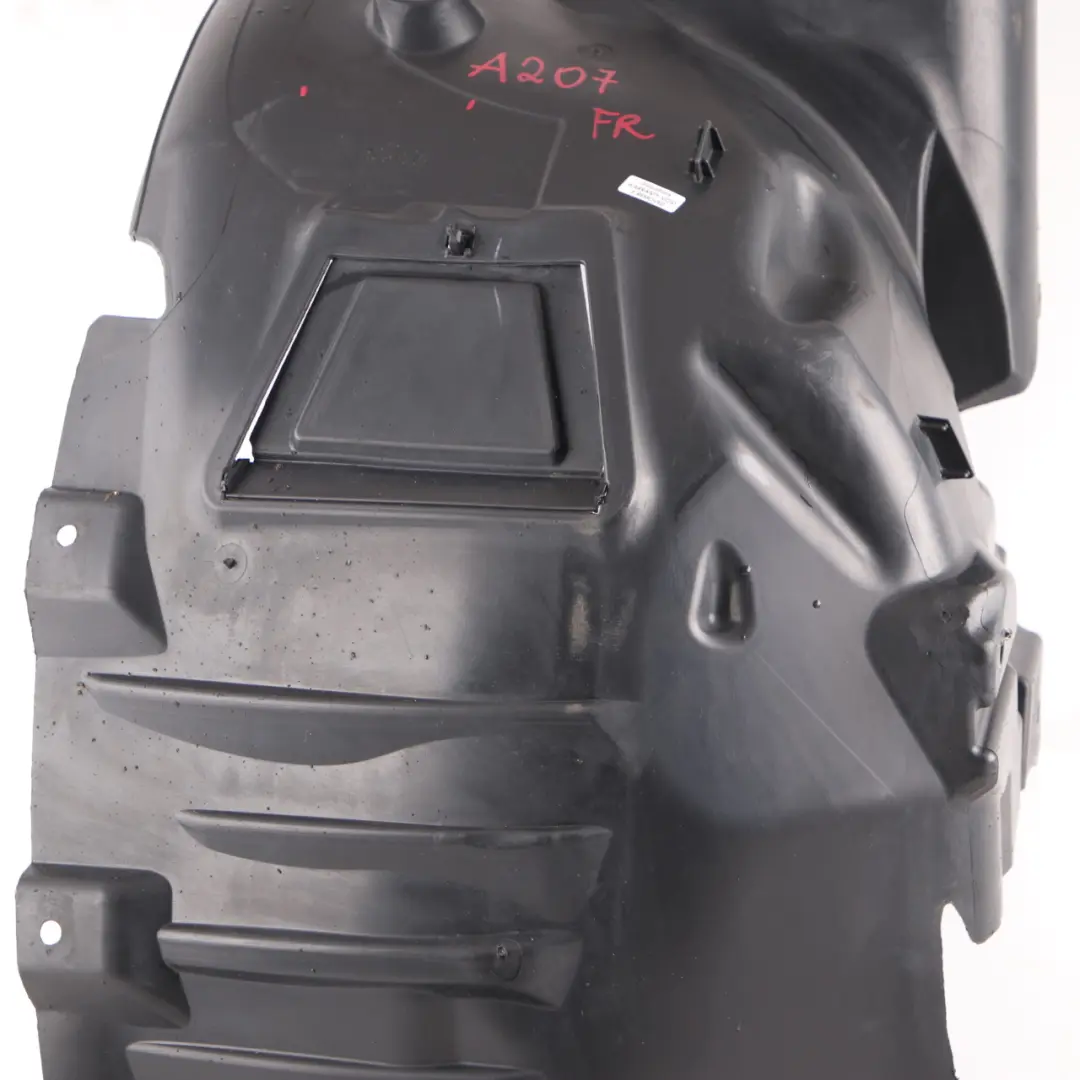 W207 Nadkole Przód Prawe Część Przednia do Mercedes o numerze A2076901730 Mercedes W207 Nadkole Przód Prawe Część Przednia - SKU A2076901730 - Numer Części A2076901730