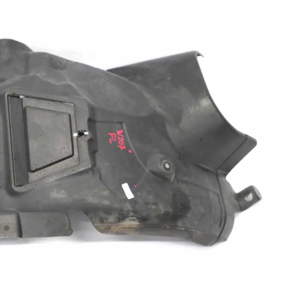 Mercedes W207 Paso de rueda delantero izquierdo sección delantera - SKU A2076901830 - Número de pieza A2076901830